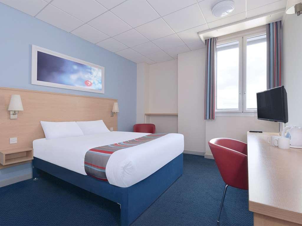 Travelodge Ely Kamer foto