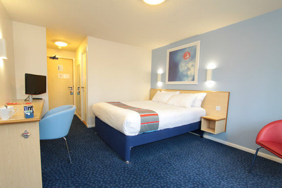 Travelodge Ely Kamer foto